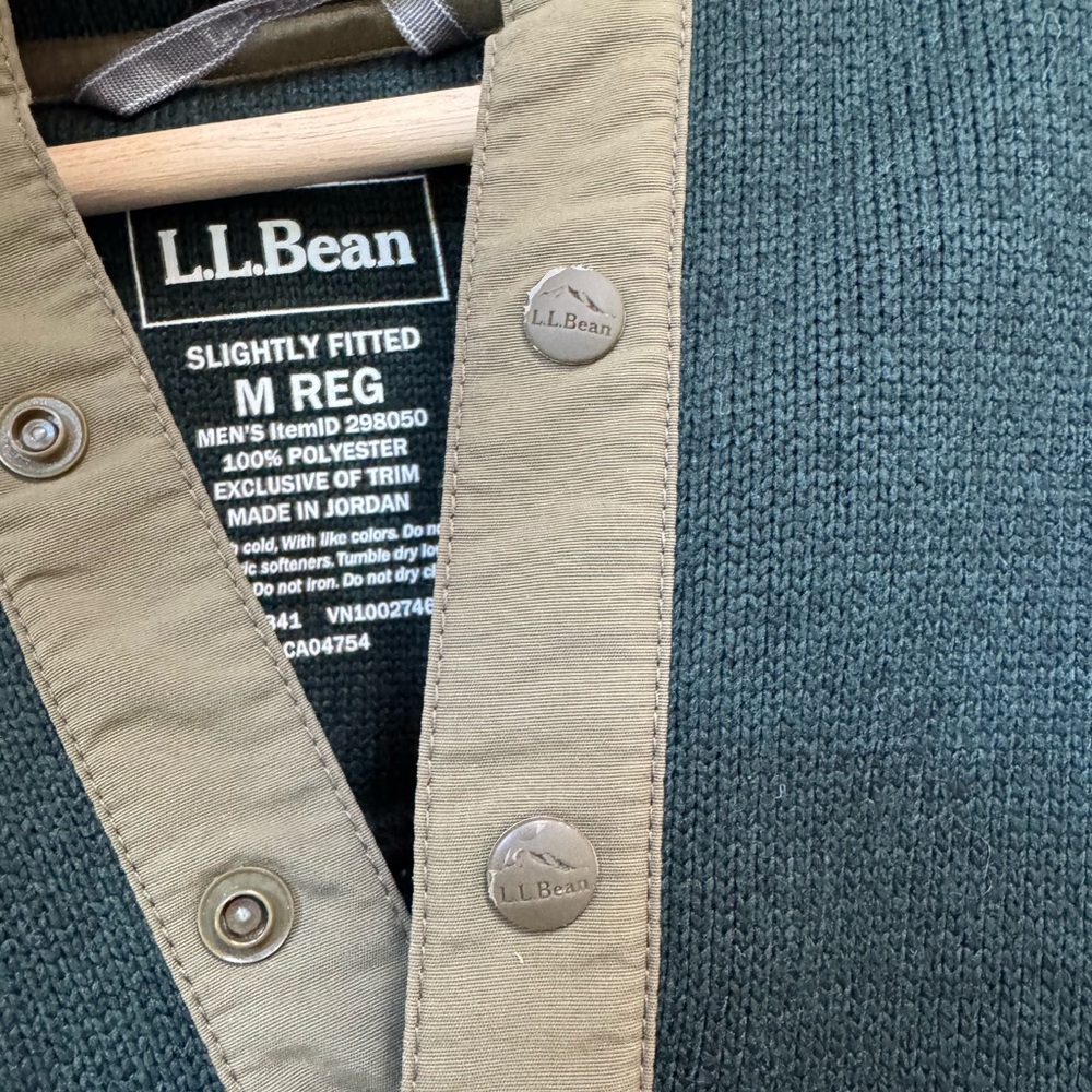 L.L. Bean Men's Sweater Fleece Pullover (Size M) in dark green - Picture 6 of 6